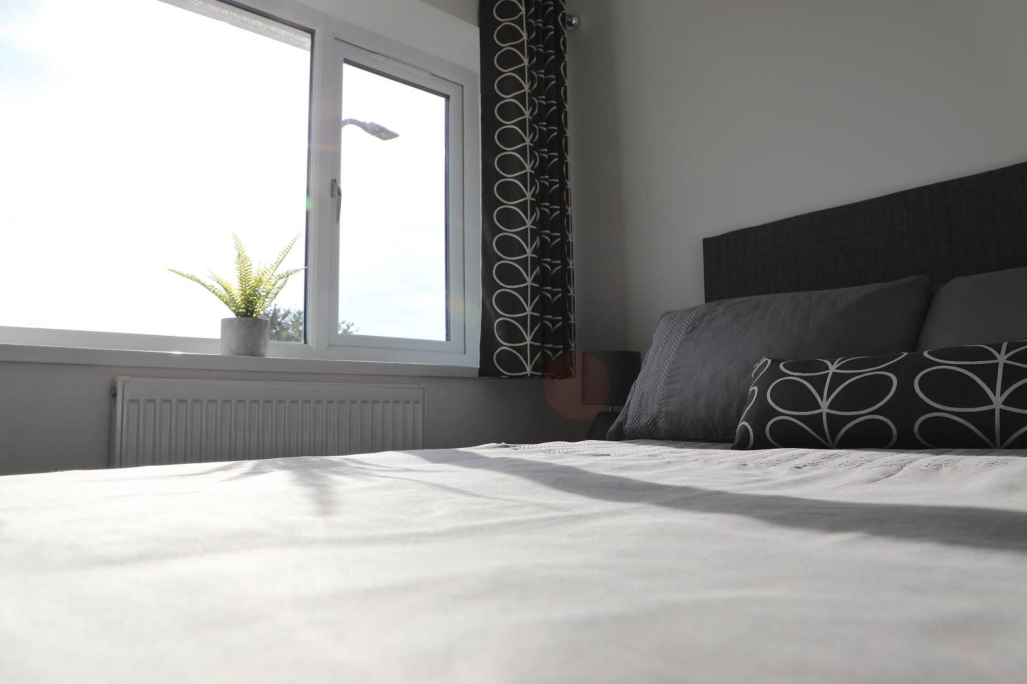 Modern, Two Double Bedroom House With Free Parking 쳅스토 외부 사진