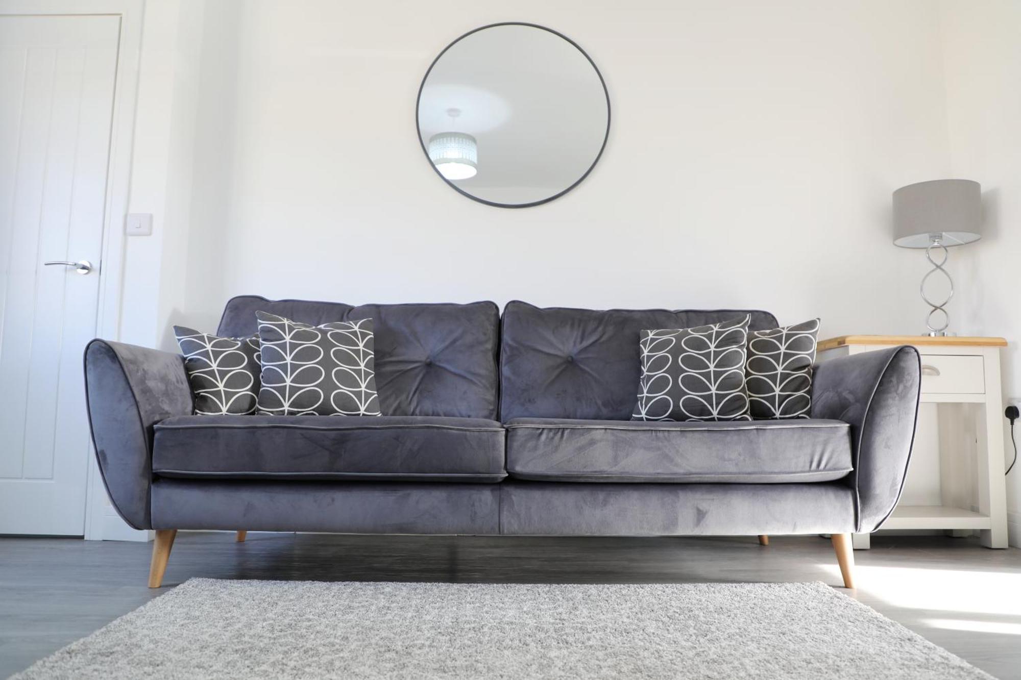 Modern, Two Double Bedroom House With Free Parking 쳅스토 외부 사진