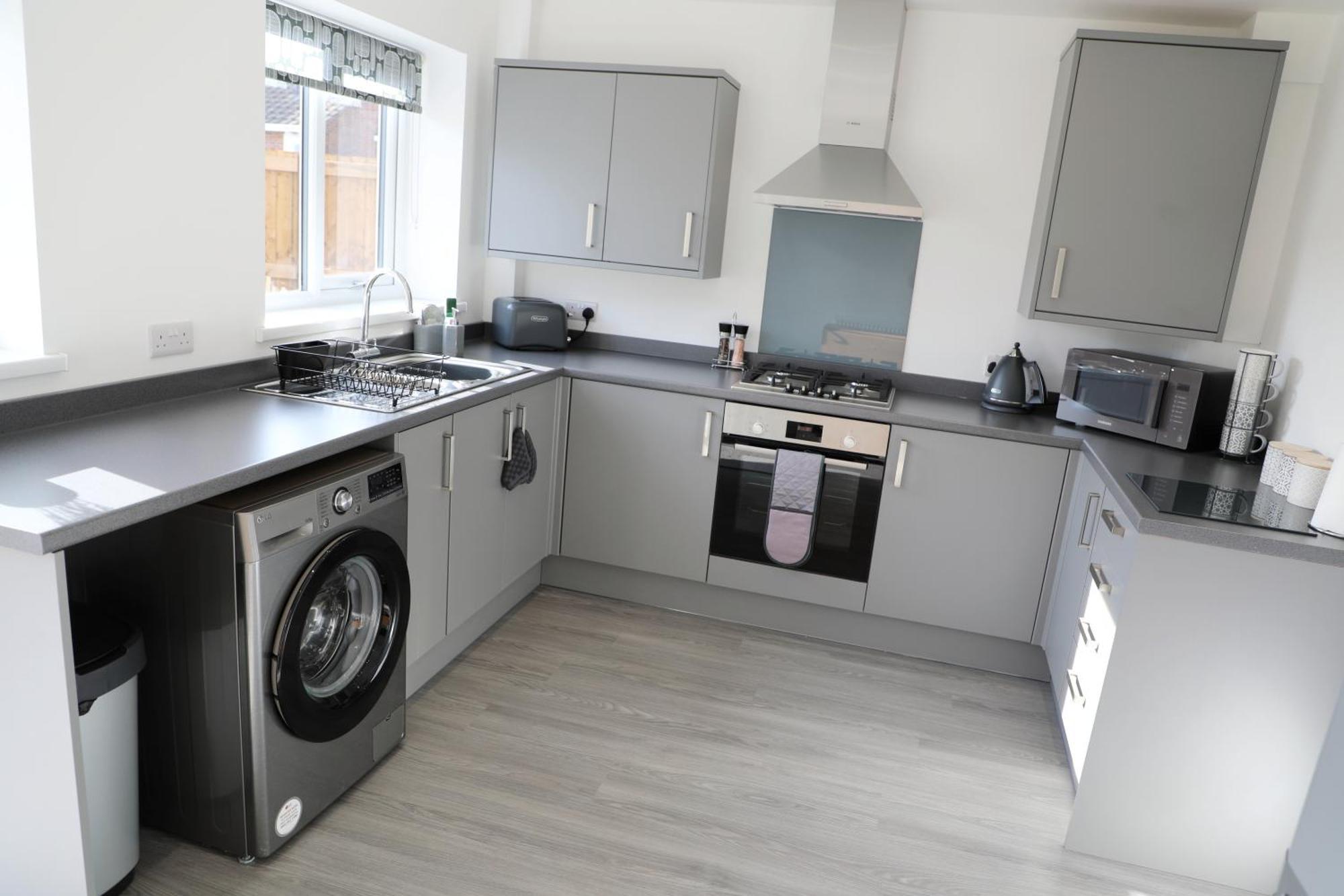 Modern, Two Double Bedroom House With Free Parking 쳅스토 외부 사진